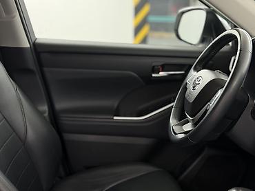 Toyota: Toyota Highlander: 2022 г., 2.5 л, Автомат, Гибрид — 17