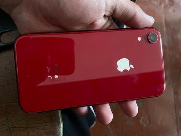 Apple iPhone: IPhone Xr, Б/у, 64 ГБ, Красный, Защитное стекло, Чехол, 80 %