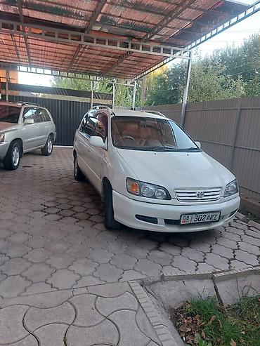 Toyota: Toyota Ipsum: 2004 г., 2 л, Автомат, Бензин, Универсал — 1