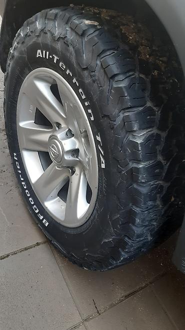 s150 kredit: İşlənmiş Şin BFGoodrich 265 / 65 / R 17 — 2