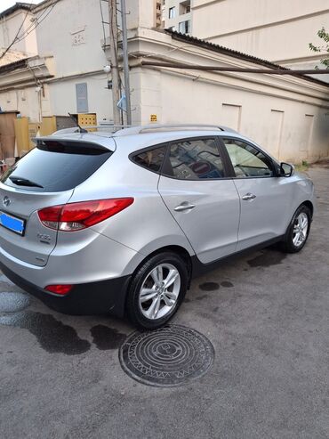 Hyundai: Hyundai ix35: 2.4 l | 2013 il Ofrouder/SUV — 5