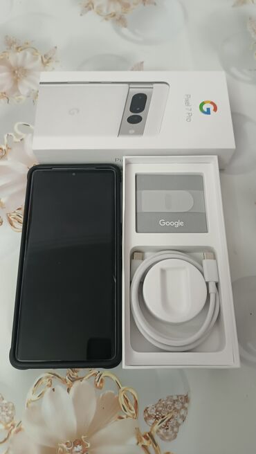 Google: Google Pixel 7 Pro, Б/у, 256 ГБ, цвет - Белый, eSIM, 2 SIM