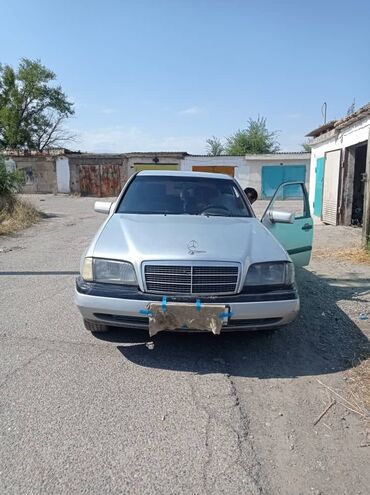 мерседес виана: Mercedes-Benz 220: 1997 г., 2.2 л, Механика, Газ, Седан