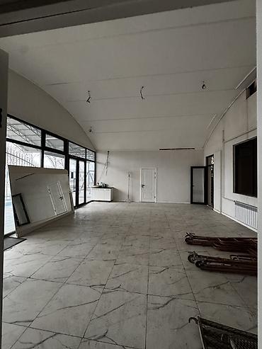 Аренда помещений свободного назначения: Сдается Коммерческое помещение с фасадом на дорогу. Рядом есть at lalafo.kg — 4 Аренда помещений свободного назначения: Сдается Коммерческое помещение с фасадом на дорогу. Рядом есть — 4