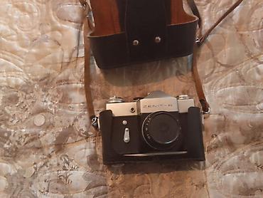 zenit e: Пленочный фотоаппарат Зенит‑Е с объективом Индустар‑50‑2 3,5/50 и — 5
