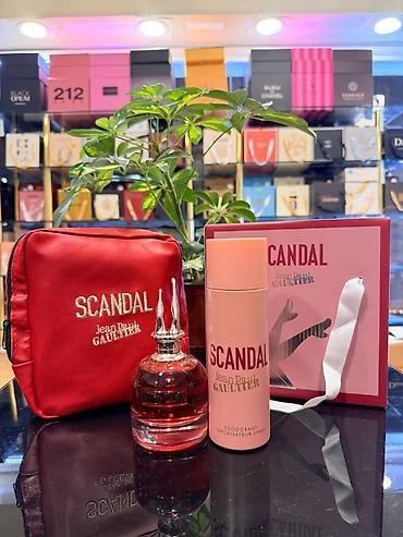 Ostalo: Jedan set. Potpun efekat. Parfem Dezodorans Neseser Savršen poklon na lalafo.rs — 7 Ostalo: Jedan set. Potpun efekat. Parfem Dezodorans Neseser Savršen poklon — 7