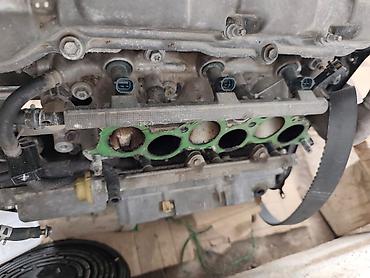 Двигатели, моторы и ГБЦ: Двигатель внутреннего сгорания(6v цилиндровый, бензиновый) — 4