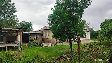 Продажа коттеджей и домов: Продаётся дом с участком в городе Токтогул Уютный, добротный дом для — 5