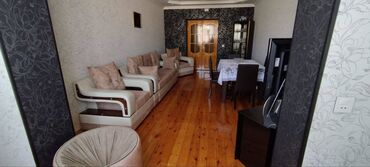 ağdaşda ev: Bakı, Suraxanı, 3 otaqlı, Köhnə tikili, 72 kv. m