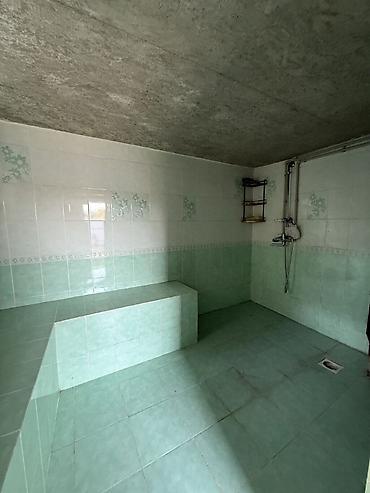 арашан купить: 4 комнаты, 90 м², 5 соток, Бишкек, Риэлтор — 5