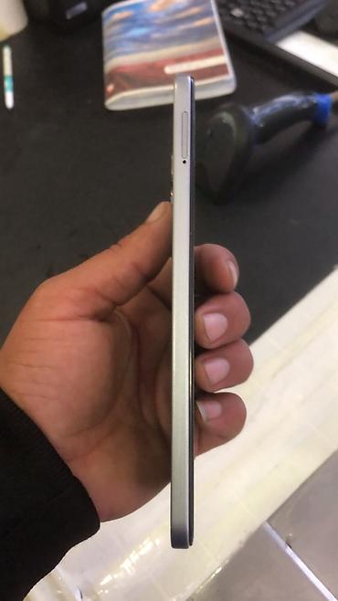 sentir: Infinix HOT 50 Pro, 256 GB, rəng - Gümüşü, Face ID — 3