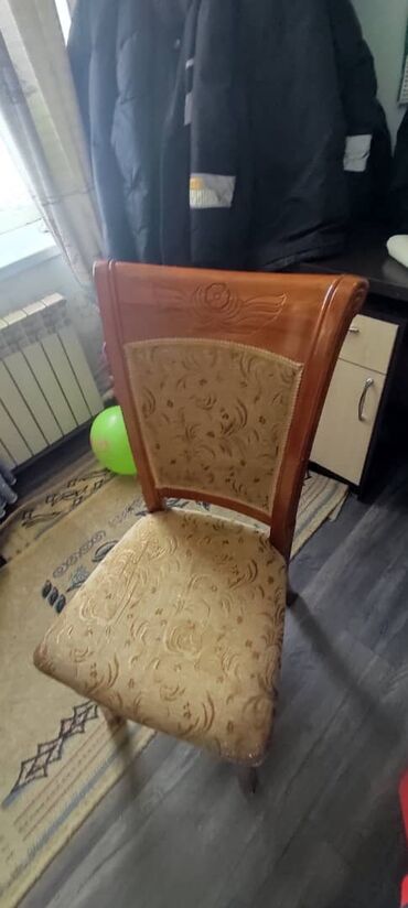 Стулья для кухни: Стул для кухни, Б/у, Дерево — 6