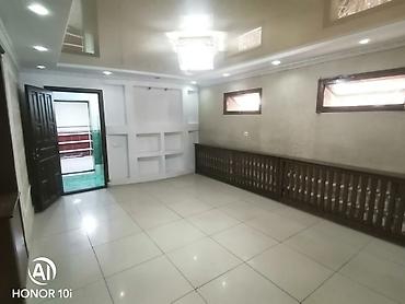 Продажа коттеджей и домов: Продаётся дом плюс участок в районе рынка Баят. Общая площадь дома 140 — 2