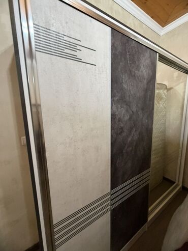 Шкафы-купе: Шкаф купе, С зеркалом, ЛДСП — 3