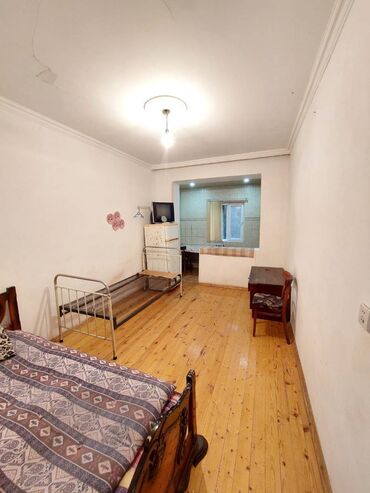 Uzunmüddətli kirayə mənzillər: Bakı, 1 otaqlı, Köhnə tikili, m. Neftçilər, 17 kv. m