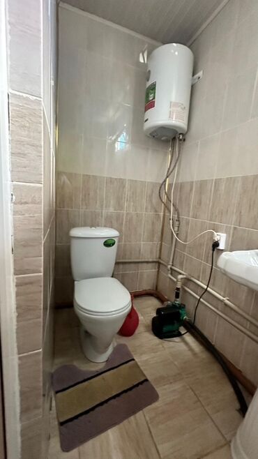 Продажа домов: Дом, 200 м², 5 комнат, Собственник, Старый ремонт at lalafo.kg — 12 Продажа домов: Дом, 200 м², 5 комнат, Собственник, Старый ремонт — 12