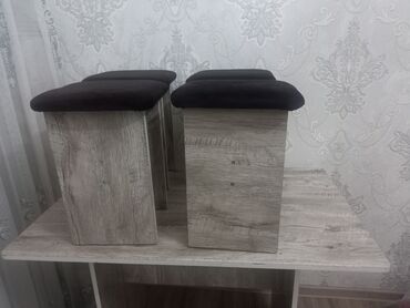 б у стол со стульями для кухни: Продаю стол для кухни со стульями 3500 (стол+4 стульев, в наличии 2
