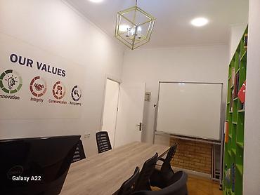 plazada ofis icare: Şəhərin Mərkəzində İçərişəhər metrosuna piyada məsafədə Axunov bağının — 6