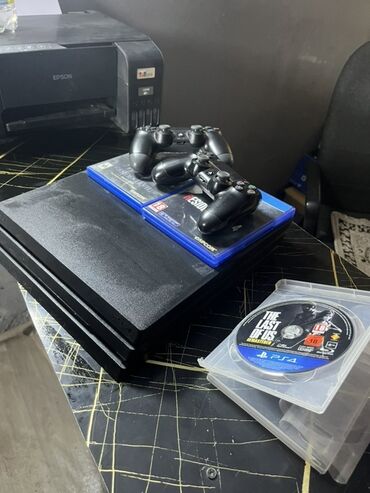 приставки для интернета: PlayStation 4 PRO 2геймпада фифа 26 купленный FIFA 26 - Два