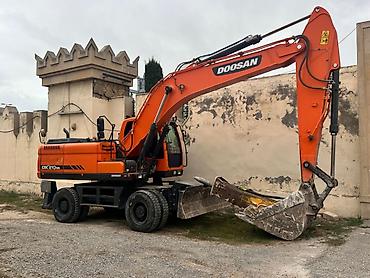 tekerler 13: Salam Tekerli ekskavator icaresi Ayliq ve günlük — 2