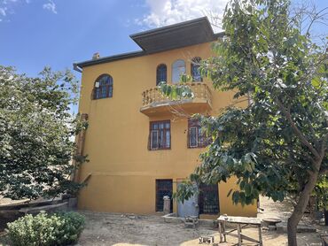 Həyət evləri və villaların satışı: 5 otaqlı, 196 kv. m, Orta təmir