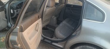 машина без двигателя: Volkswagen Passat: 2002 г., 1.8 л, Автомат, Бензин, Седан