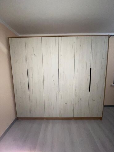 Шкафы для одежды: 6х дверный шкаф!!! Рассрочка через М+ Высота 2.20 Ширина 2.40 Глубина — 12
