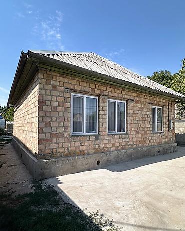 Кыймылсыз мүлк: ✨ Продаётся дом в с. Сокулук ✨ 🏡 Характеристики: • Участок - 14 соток — 2