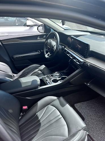 бардачек: Kia K5: 2021 г., Седан — 5