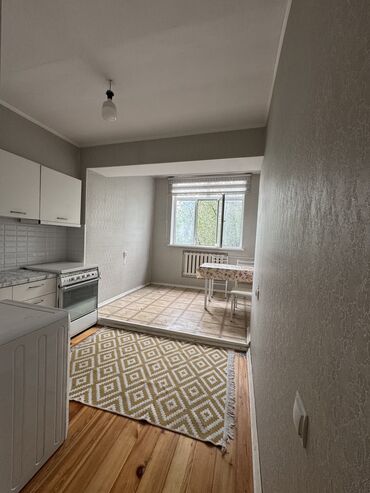 куплю дом за городом: 3 комнаты, 63 м², Индивидуалка, 4 этаж, Косметический ремонт