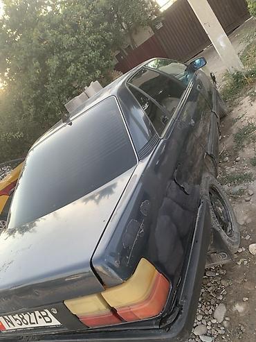 Транспорт: Audi 100: 1988 г., 2.3 л, Механика, Бензин, Седан — 1