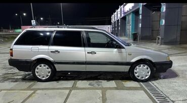 Volkswagen: Volkswagen Passat: 1993 г., 1.8 л, Механика, Бензин, Универсал