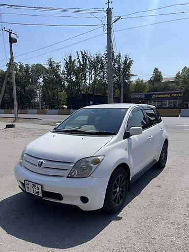 машина ист: Toyota Ist: 2003 г., 1.3 л, Автомат, Бензин, Хэтчбэк — 2