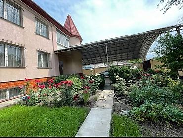 Долгосрочная аренда домов: 300 м², 7 комнат — 3