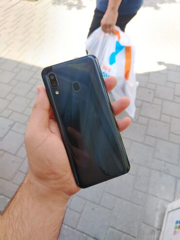 Samsung Galaxy A30, 32 GB, rəng - Qara, Barmaq izi