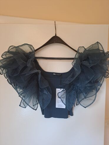 xl majice: Zara, L (EU 40), XL (EU 42), Single-colored, color - Black