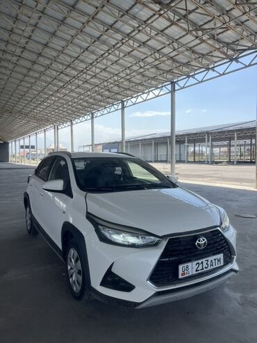 машина алам расрочкага: Toyota Yaris: 2020 г., 1.5 л, Бензин, Кроссовер