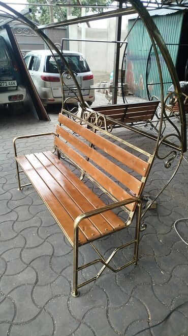 Садовые зонты: Скамейка с навесом 15000сом скамейка с подлокотник 6500 — 3