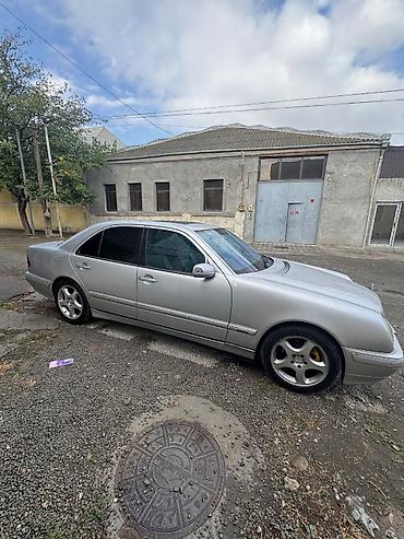 disklər 13: Mercedes-Benz E-Class: 2.7 l | 2000 il Sedan — 1