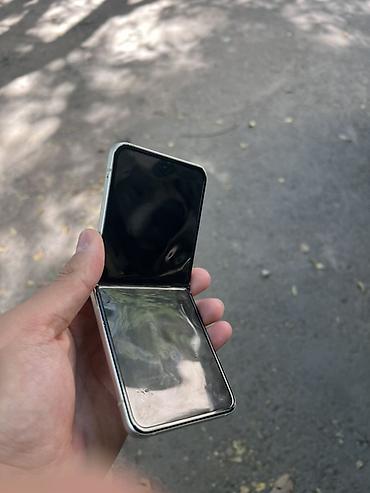 самсунг раскладушка старый: Samsung z flip 3 5G со нерабочим экраном,но задний экран — 5