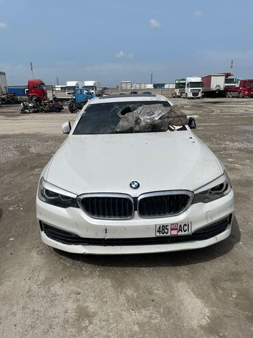 Бамперы: Бампер BMW 2018 г., Б/у, цвет - Белый, Оригинал