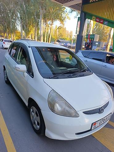 Haima: Honda Fit: 2003 г., 1.5 л, Хетчбек — 3