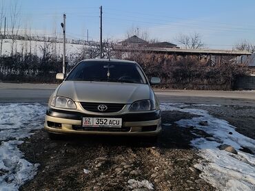 Toyota: Toyota Avensis: 2001 г., 1.8 л, Механика, Бензин, Седан