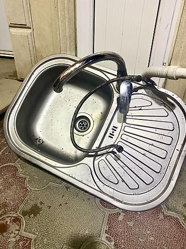 demir su çen: Mətbəx üçün paslanmayan poladdan birgözlü lavabo və damcılıq sahəsi - — 1