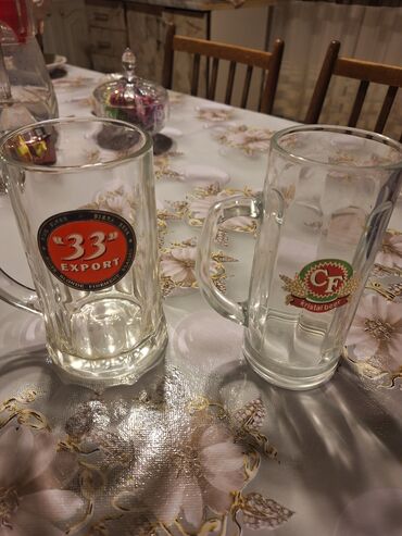 Digər dəstlər və servizlər: Şüşə qab dəsti - 2 ədəd şüşə krujka: qalın divarlı, qulpulu. Üzərində — 2
