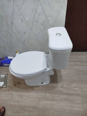 полотенце для головы: Унитаз Напольный, Б/у, Материал: Керамика