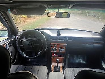 мер 124: Mercedes-Benz W124: 1991 г., 3 л, Механика, Дизель, Седан — 7