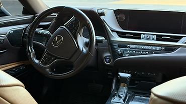 Lexus: Lexus ES: 2019 г., 2.5 л, Вариатор, Гибрид, Седан — 11
