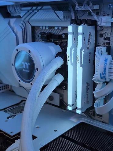 Desktop računari i radne stanice: Ryzen 7 9800X3D RTX 5070 Ti X870 32GB 1TB - SM081PC. ✨ Prodaja i — 14