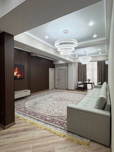 срочно срочно продай дом город карабалта: 3 комнаты, 110 м², Элитка, 10 этаж, Евроремонт